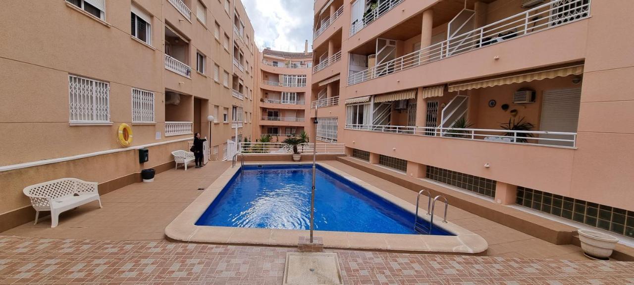 Apartament Dos Playas Torrevieja Eksteriør billede